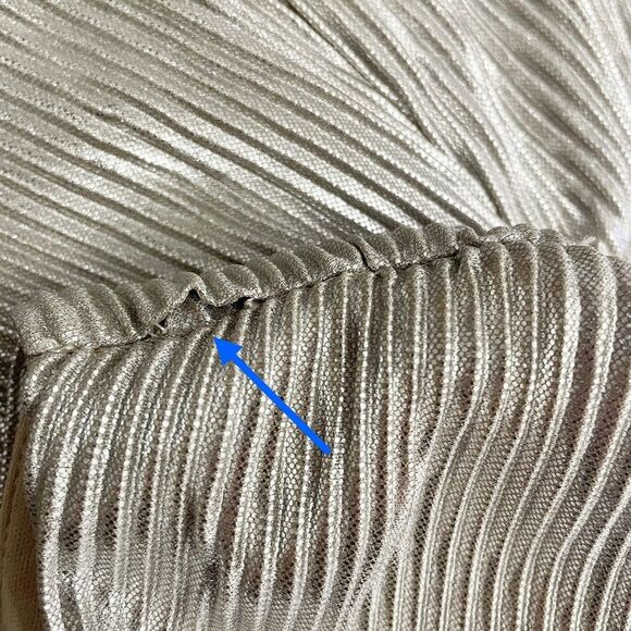 Lulus Turn Up Silver Metallic Pleated V-Neck Culotte Jumpsuit Women’s Size Large - Picture 13 of 13